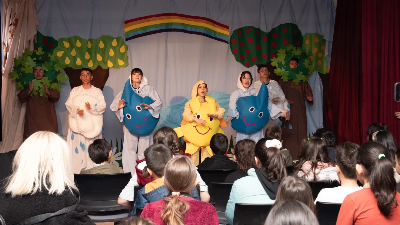 Sınıf Öğretmenliği Öğrencilerinden Dünya Su Günü'ne Özel Etkinlik